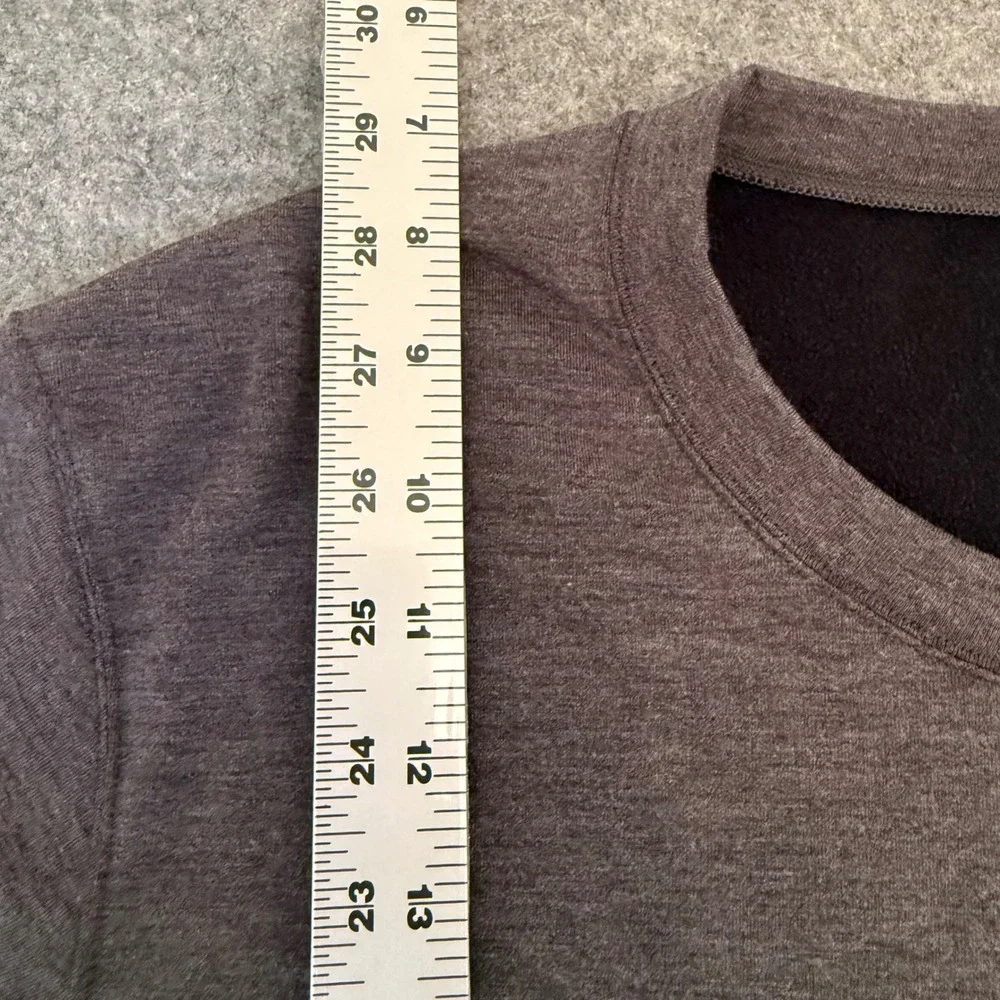Uniqlo Heattech Ultra Warm Crew Neck Men XL Gray Cold weather Thermal Base Layer